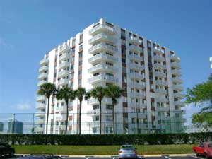 Bayshore Condos for Sale Front View of Building